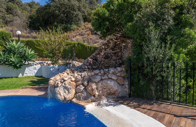 3 bedroom accommodation in Alora