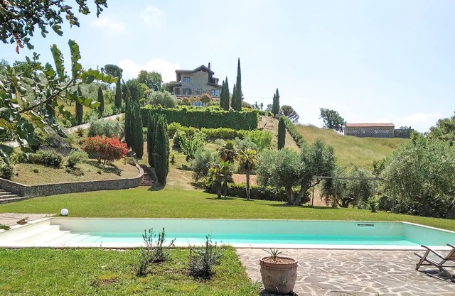 3 bedroom accommodation in Serre