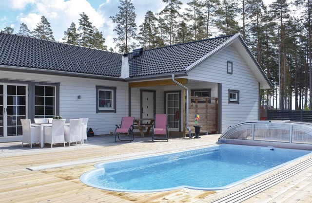 3 bedroom accommodation in Tranås
