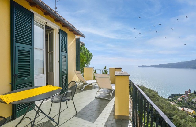 3 bedroom amazing apartment in Zoagli