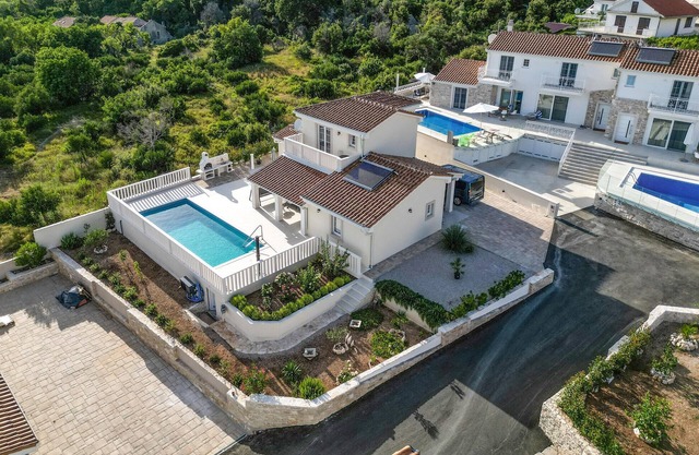 3 bedroom amazing home in Orebic