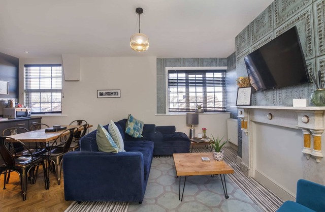 3 bedroom apartment in central York
