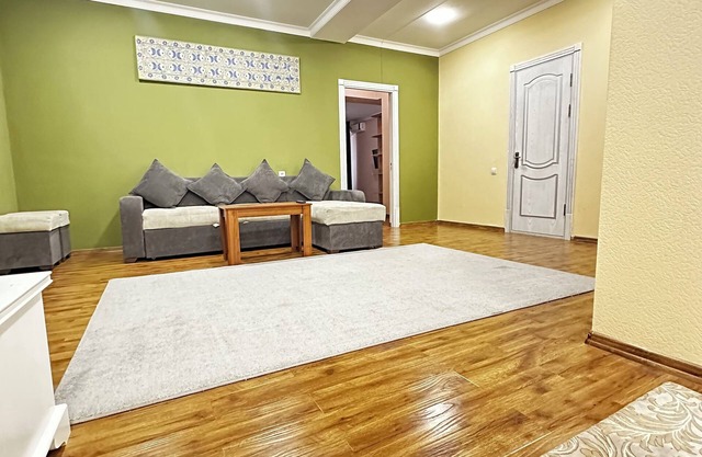 3-bedroom apartment in enchanting Tashkent with AC