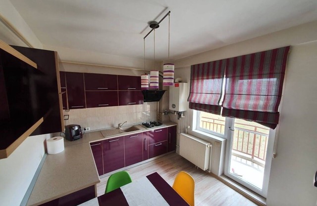 3 bedroom apartment 3 min from beachfront