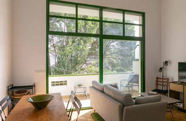 3 bedroom apartment w/terrace and 250m to Sa Riera in Begur (Ref. H10)