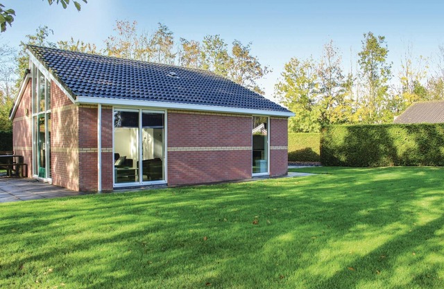 3 bedroom awesome home in Tzummarum