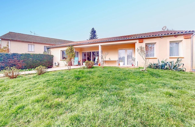 3 bedroom awesome home in Prayssac