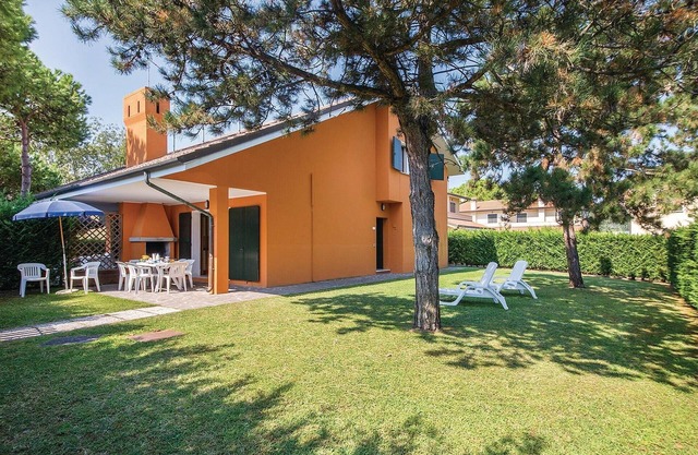 3 bedroom awesome home in Albarella RO