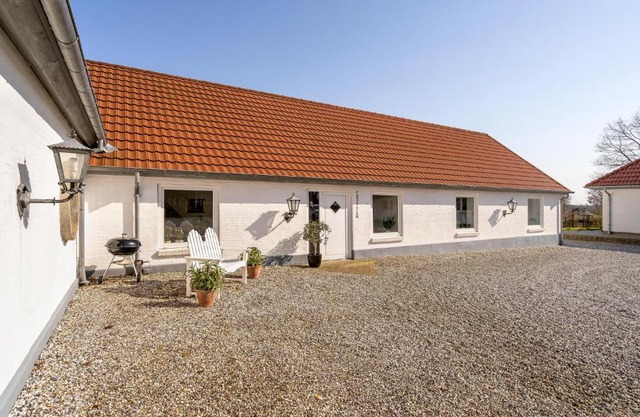 3 Bedroom Beautiful Apartment In Kibæk