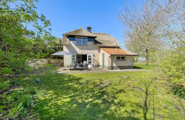 3 bedroom beautiful home in Makkum