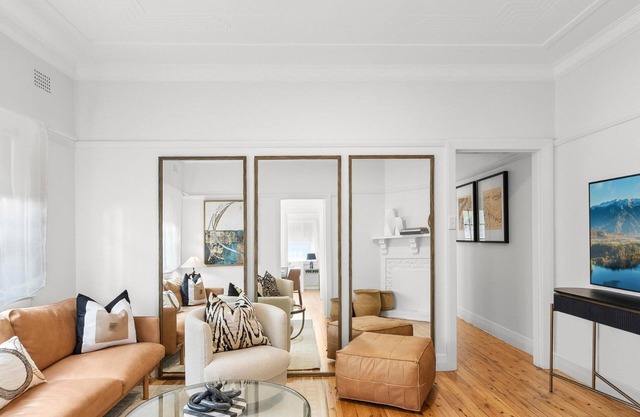 3 Bedroom Cottage - Near Cremorne Waters Edge!