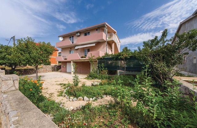 3 bedroom cozy apartment in Maslenica
