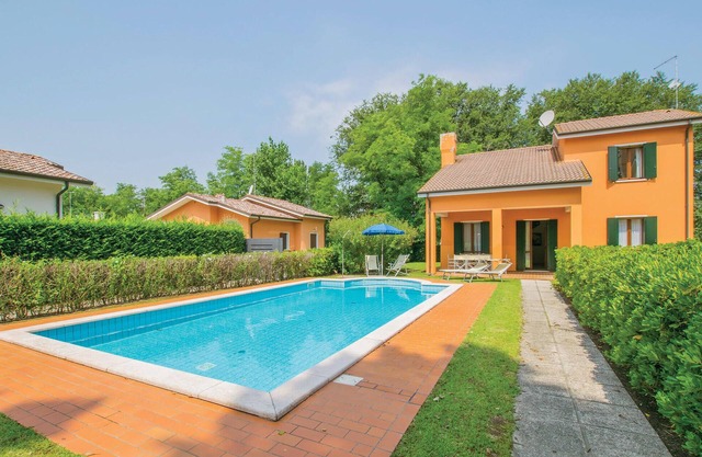 3 bedroom cozy home in Albarella RO