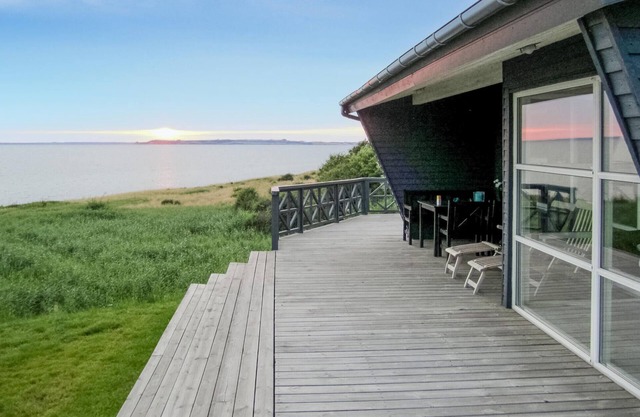 3 bedroom cozy home in Knebel