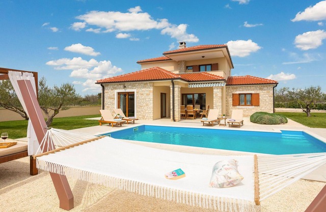 3 bedroom cozy home in Kljuc