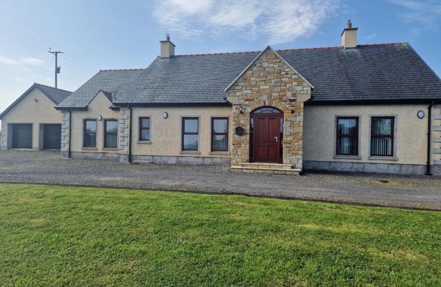 3 bedroom detached bungalow