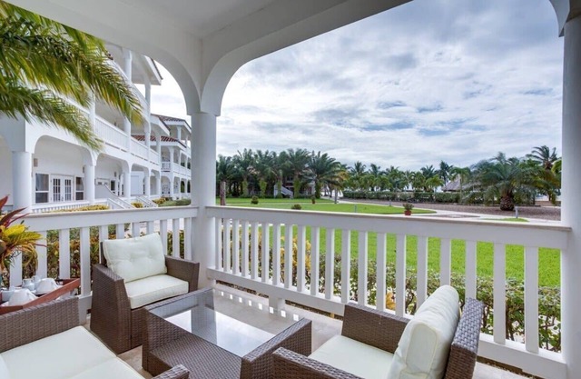 3 bedroom family villa at Placencia