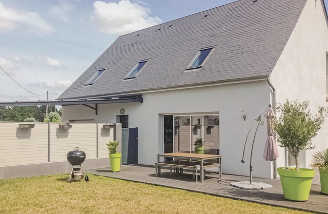 3 bedroom accommodation in Saint Germain Sur Ay