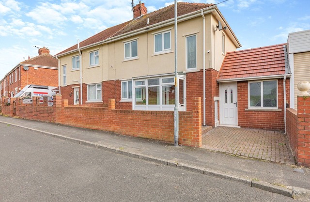 3 bedroom accommodation in Newbiggin-by-the-Sea
