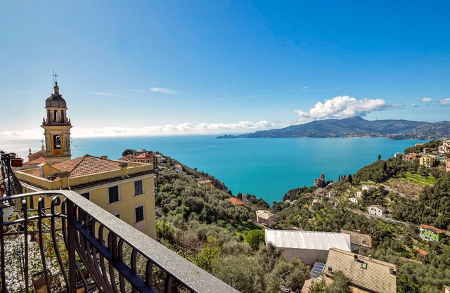3 bedroom gorgeous apartment in Zoagli