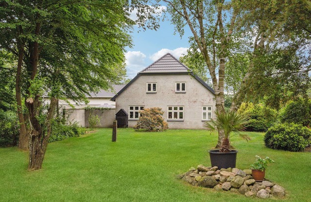 3 bedroom gorgeous home in Lem St