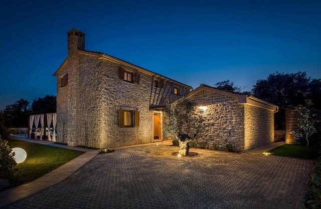 3 bedroom gorgeous home in Ugljan