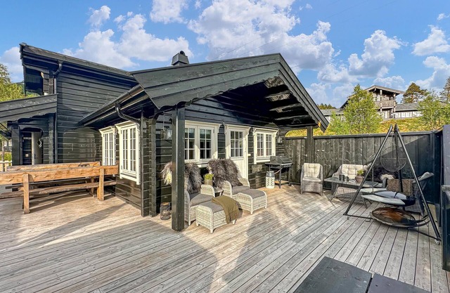 3 bedroom gorgeous home in Bjorli