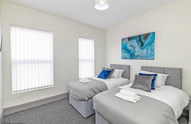 3 Bedroom Holiday Home Liverpool