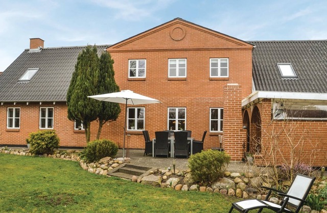 3 bedroom home in Kibæk