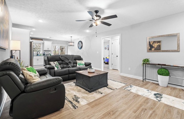 3-bedroom house in Elizabethtown with WiFi, AC, close to Sports Park