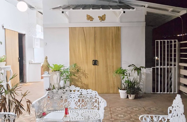 3-bedroom house in lovely Legazpi City with WiFi, AC. Enjoy your stay