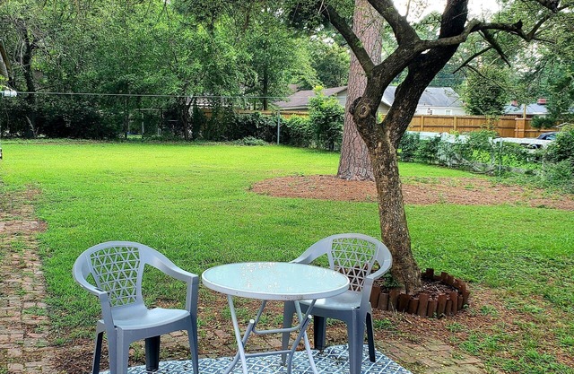 3-bedroom house in enchanting Rocky Mount with AC, WiFi