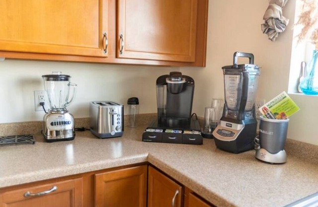 3-bedroom house in tranquil West Valley with AC, WiFi