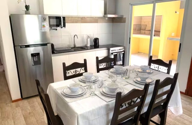 3-bedroom house with WiFi, AC in Piriápolis. Pets and Children welcome.