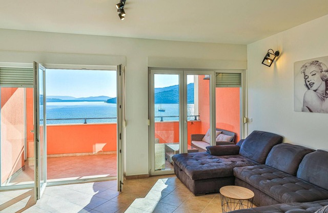 3 bedroom lovely apartment in Marina