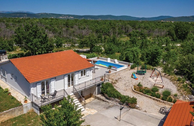 3 bedroom lovely home in Sestanovac