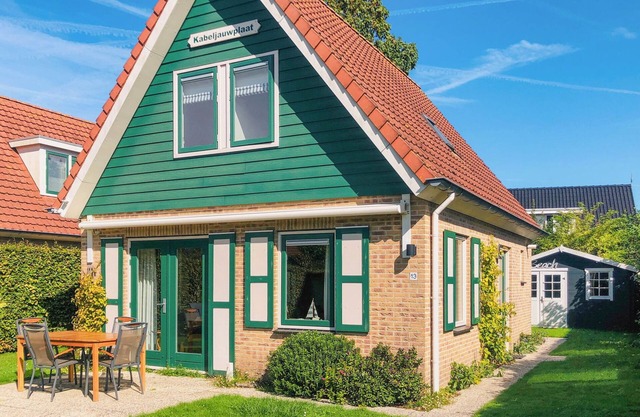 3 bedroom lovely home in Zonnemaire