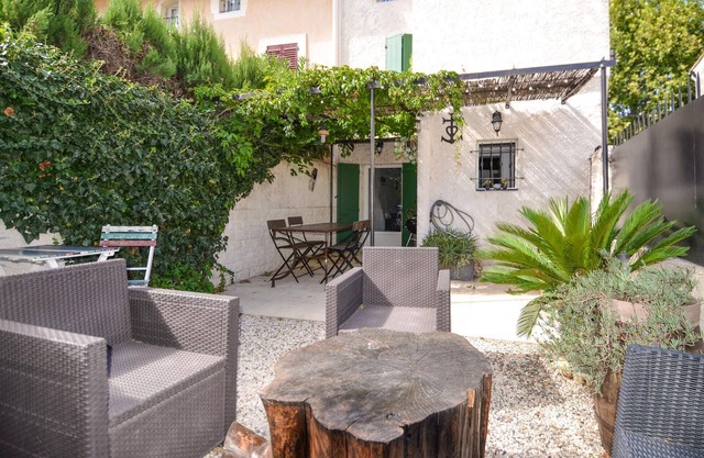 3 bedroom lovely home in Maillane