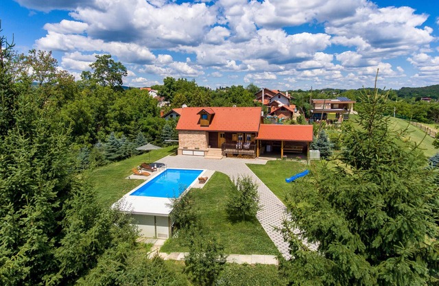 3 bedroom lovely home in Hrnjanec