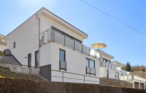 3 Bedroom Lovely Home In Kirchen - Sieg