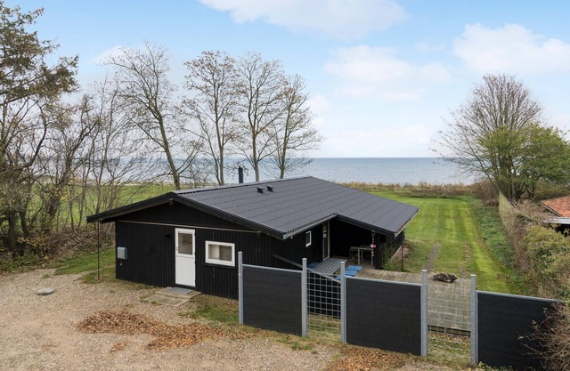 3 bedroom lovely home in Bjert