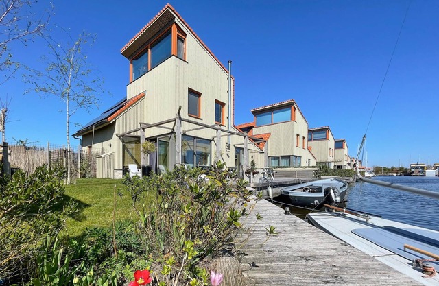3 bedroom lovely home in Heeg