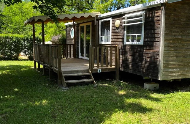 3-bedroom mobile home - semi-covered terrace sleeps 6
