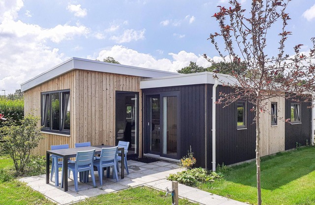 3 bedroom nice home in Heinkenszand