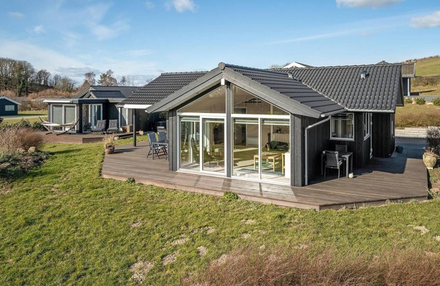 3 bedroom nice home in Haarby