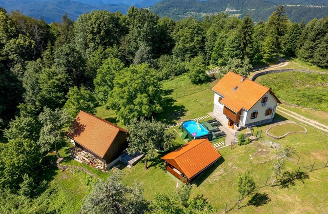 3 bedroom nice home in Naglici