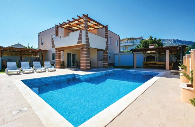 3 bedroom nice home in Solin