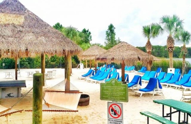 3 Bedroom Penthouse Villa Located in Bahama Bay Resort - Lake View!
