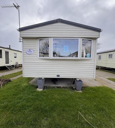 3 bedroom pet friendly Lyons Winkups Towyn
