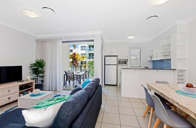 3 Bedroom Poolside Villa